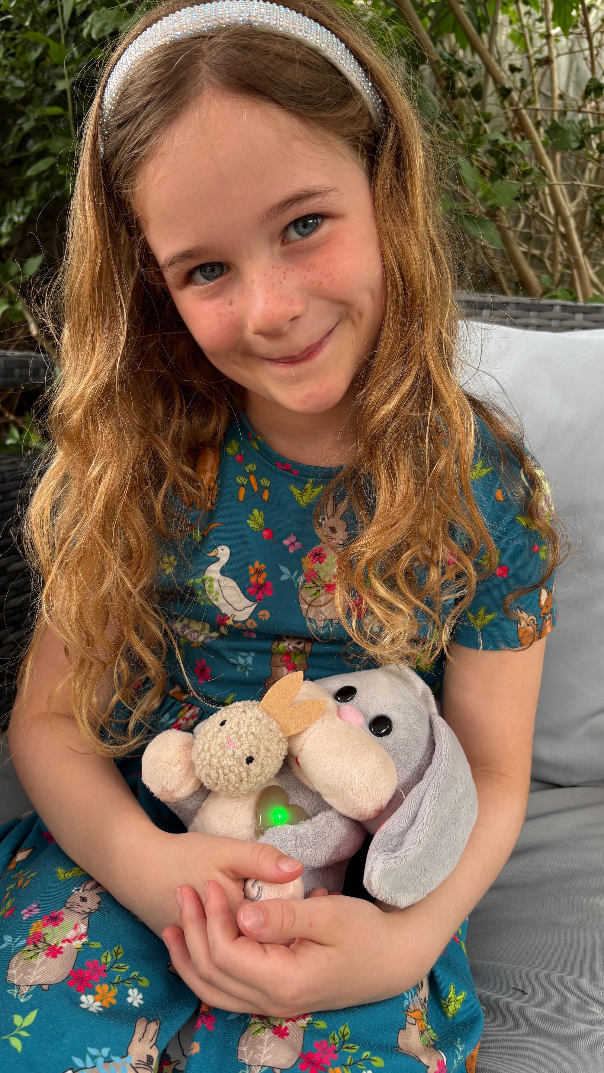 Mama bunny interactive pet toy🐰Oh my goodness the most adorable interactive pet toy by @topbright_official (Ad-gifted) and the most perfect toy for my bunny obsessed little one! Skye is in bunny heaven, mama bunny and baby bunny sleep next to her in their light up hutch every night. The interactive features make it extra special! Thank you for choosing us to review it. Would definitely recommend to other pet loving little ones. ❤️❤️
I’ve added both the interactive mama bunny and vet set by Toy Bright to our Amazon storefront, link in bio and on stories! They are fab!