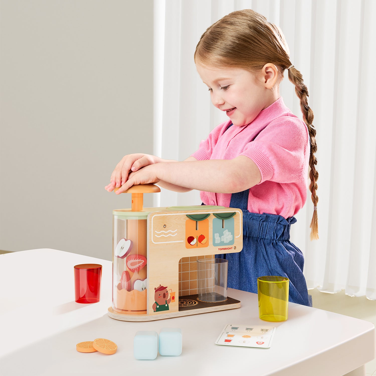 Wooden Juice Playset – JUICE BOUTIQUE | Pretend Play for Kids - Swirling Blender Motion